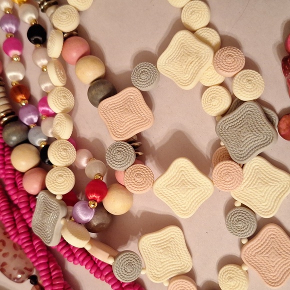 Huge Lot 38 PINK Themed Fashion Jewelry Barbie PUNK Mall Goth Bubble Gum Colors - Picture 9 of 11